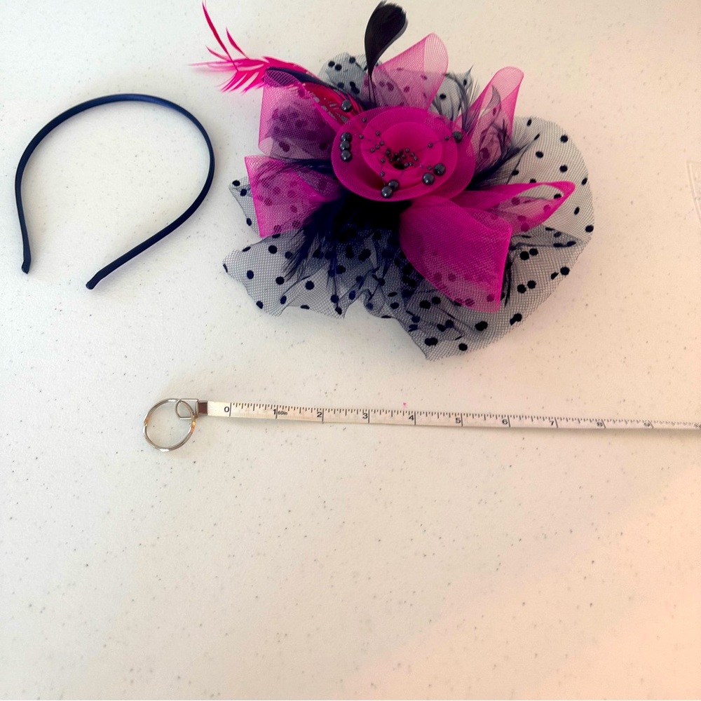 Fascinations, hair accessories for special events